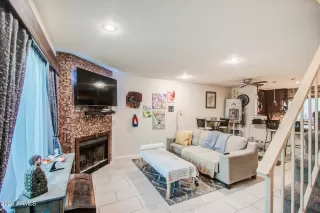 Photo #3: 6671495 Listing