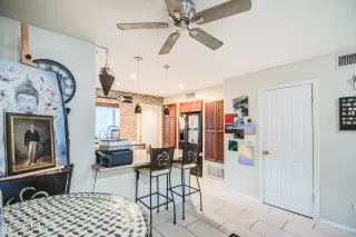 Photo #4: 6671495 Listing