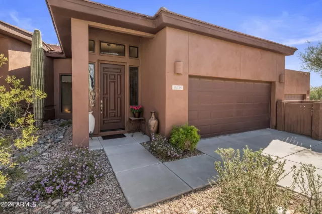 MLS: 6671590 Condo For Sale