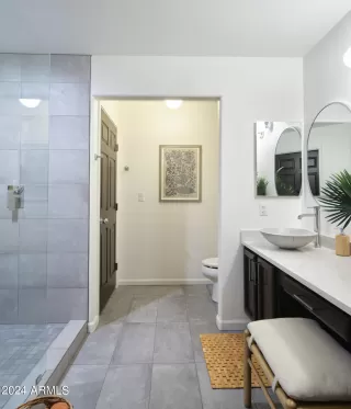 Photo #5: 6671625 Listing