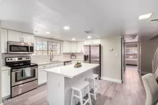 Photo #5: 6671640 Listing 