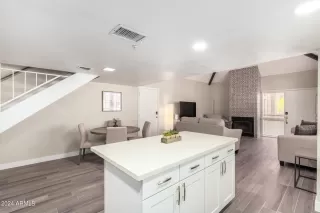 Photo #6: 6671640 Listing 