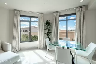 Photo #4: 6671878 Listing