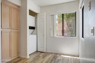 Photo #5: 6671903 Listing