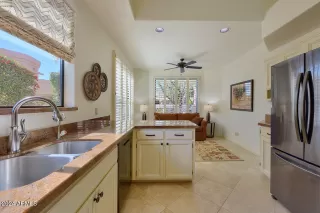 Photo #5: 6671912 Listing