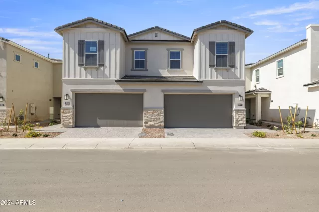 MLS: 6671948 Condo For Sale