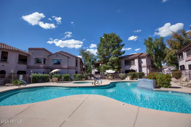 MLS: 6672051 Condo For Sale