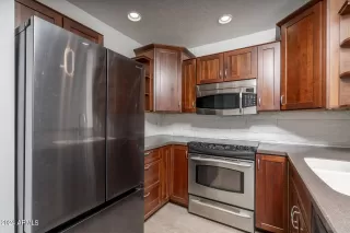 Photo #2: 6672113 Listing 