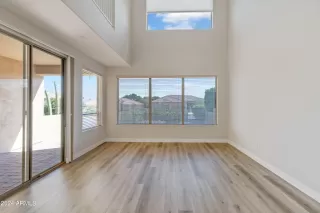 Photo #5: 6672132 Listing