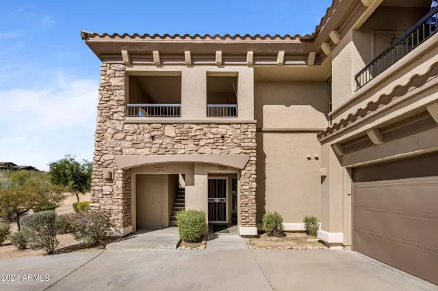 MLS: 6672478 Condo For Sale