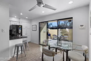 Photo #3: 6672498 Listing