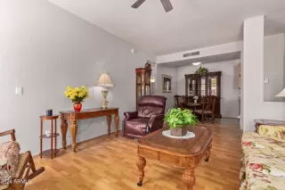 Photo #4: 6672543 Listing