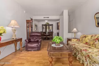 Photo #6: 6672543 Listing