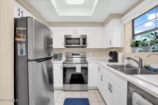 Photo #2: 6672633 Listing 
