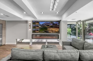 Photo #4: 6672817 Listing