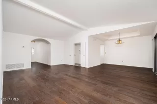 Photo #4: 6673112 Listing