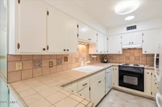 Photo #4: 6673165 Listing 