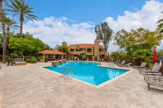 Photo #2: 6673252 Listing 