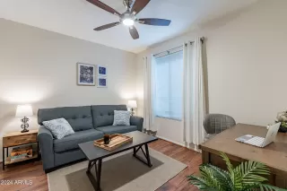 Photo #5: 6673265 Listing