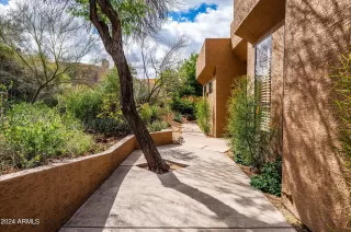 Photo #5: 6673523 Listing