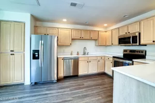 Photo #4: 6673615 Listing