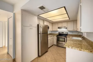 Photo #6: 6673694 Listing