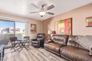 Photo #5: 6673706 Listing