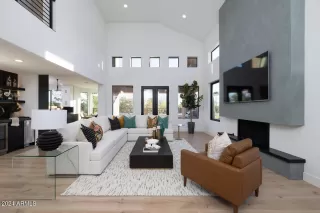 More Details about MLS # 6673841 : 8617 E PARAISO DRIVE