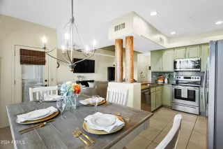 Photo #1: 6673956 Listing