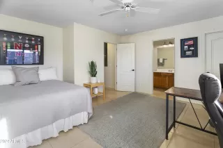 Photo #4: 6673956 Listing