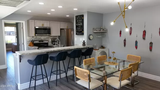 MLS: 6674047 Condo For Sale