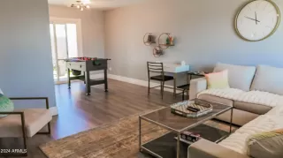 Photo #5: 6674047 Listing