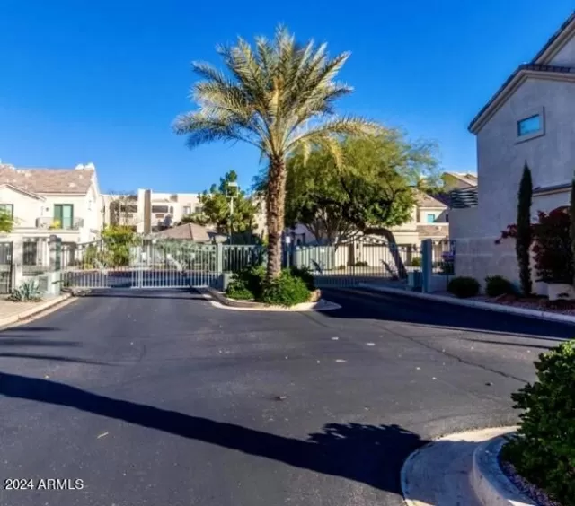 MLS: 6674048 Condo For Sale