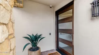 Photo #1: 6674159 Listing 