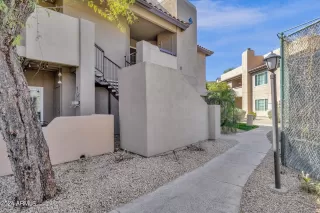 Photo #3: 6674192 Listing