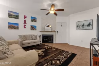 Photo #5: 6674192 Listing