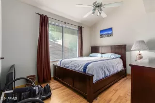 Photo #4: 6674204 Listing