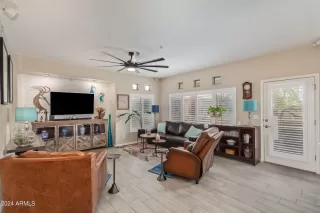 Photo #3: 6674230 Listing