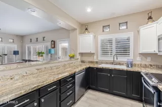 Photo #6: 6674230 Listing