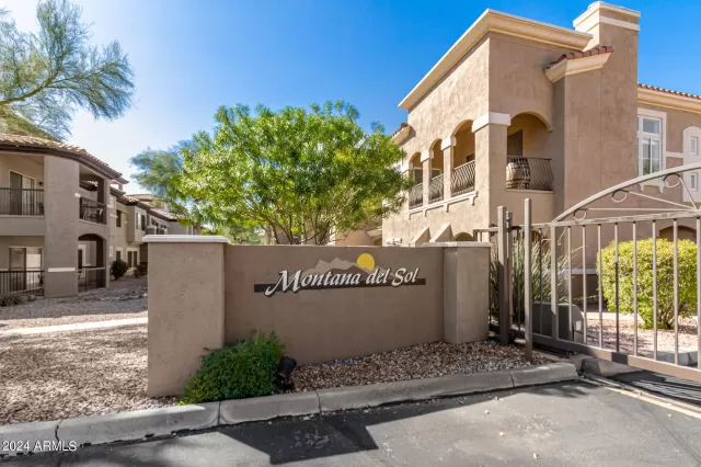 MLS: 6674350 Condo For Sale