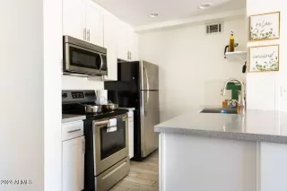 Photo #4: 6674501 Listing