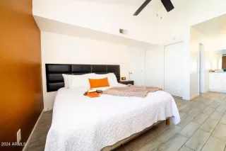 Photo #6: 6674501 Listing