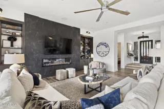 Photo #5: 6674528 Listing