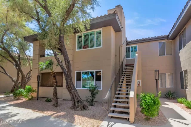 MLS: 6674591 Condo For Sale