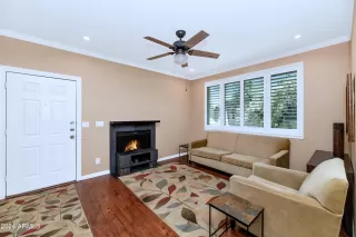 Photo #4: 6674591 Listing