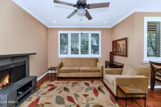 Photo #6: 6674591 Listing