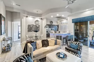 Photo #3: 6674642 Listing