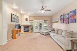 Photo #6: 6675259 Listing