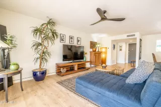 Photo #6: 6675554 Listing