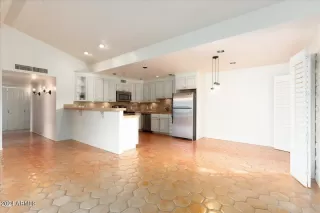 Photo #3: 6675876 Listing 